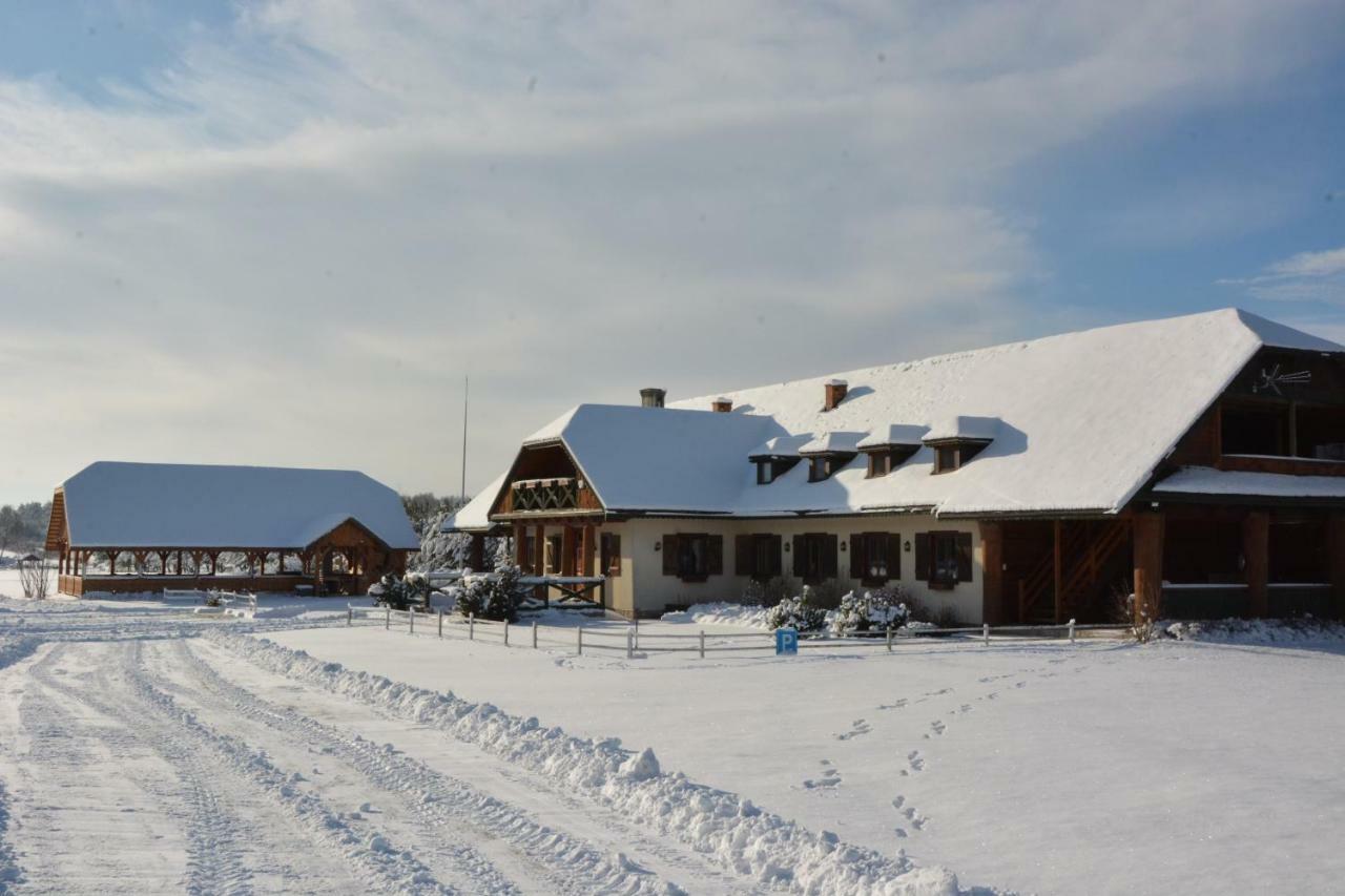Dworek Pod Wiecha Kaweczyn  Bagian luar foto