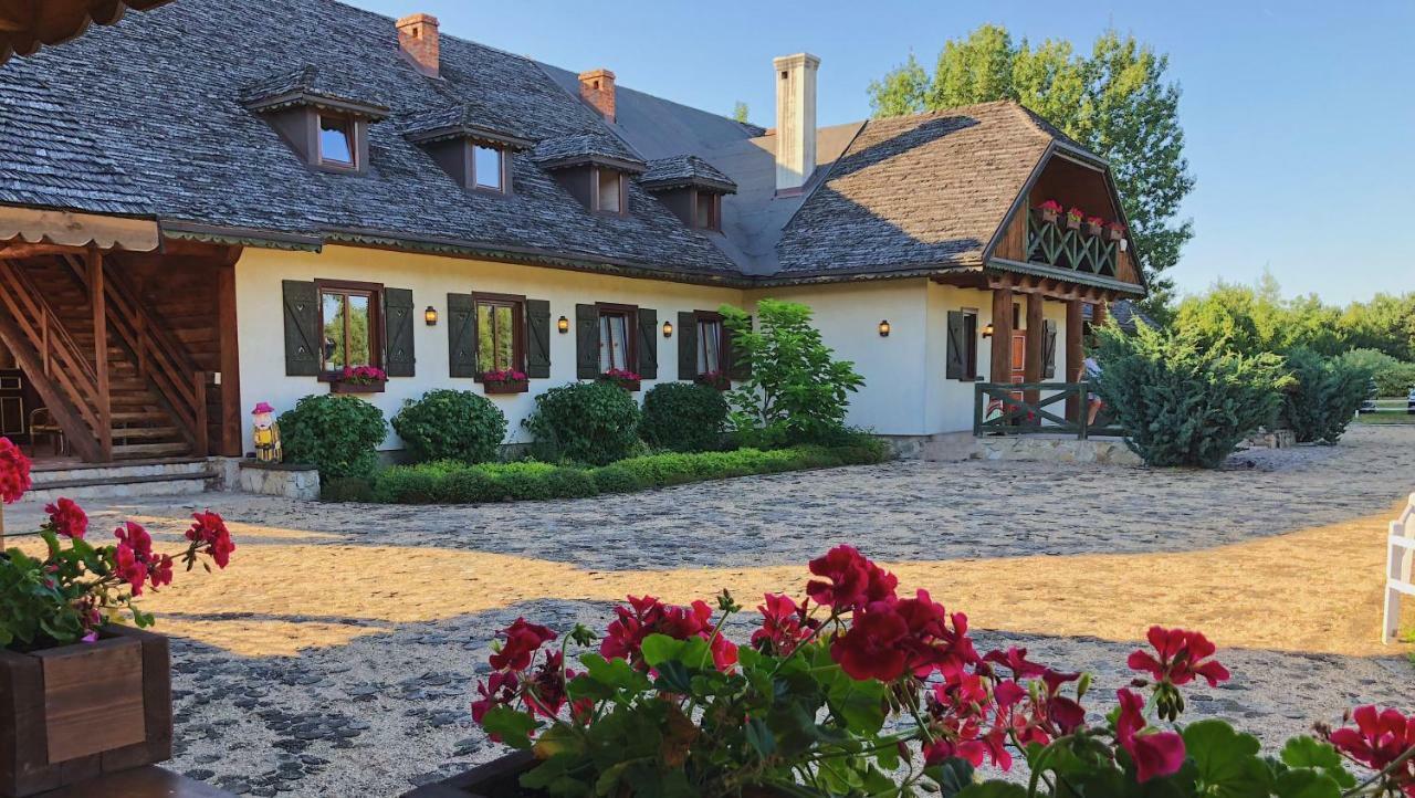 Dworek Pod Wiecha Kaweczyn  Bagian luar foto